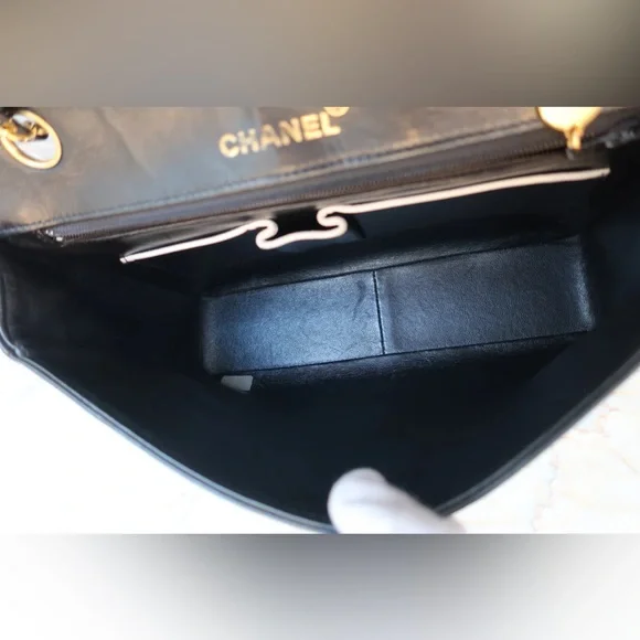 AUTHENTIC CHANEL single flap lambskin matelasse black shoulder bag 24k gold - Picture 13 of 16